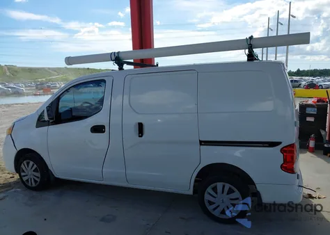 2016 Nissan Nv200 Sv from USA, damaged, VIN 3N6CM0KN6GK697782